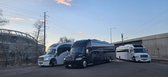 Black limo coach – Cheyenne party bus rental