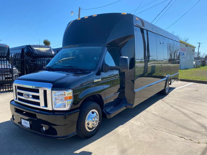 Black party bus – Cheyenne party bus rental