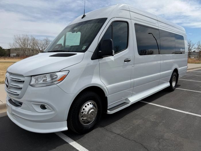 White Mercedes Sprinter – Cheyenne party bus rental